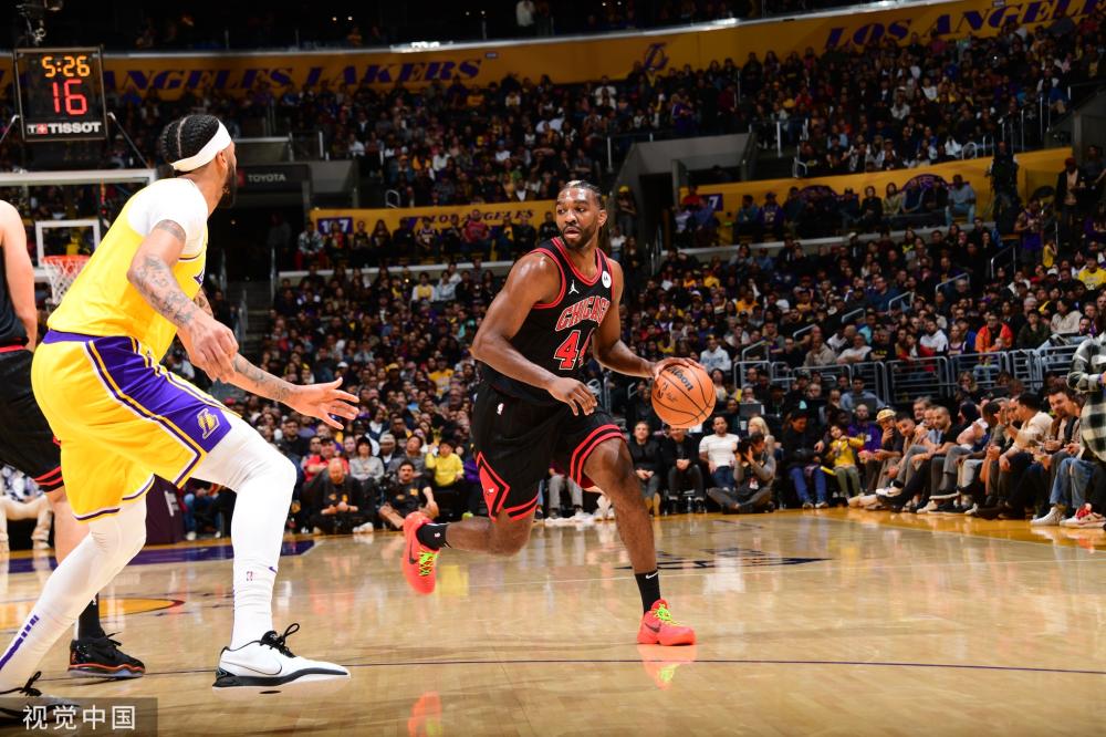 而阿门在赛 而阿门在赛