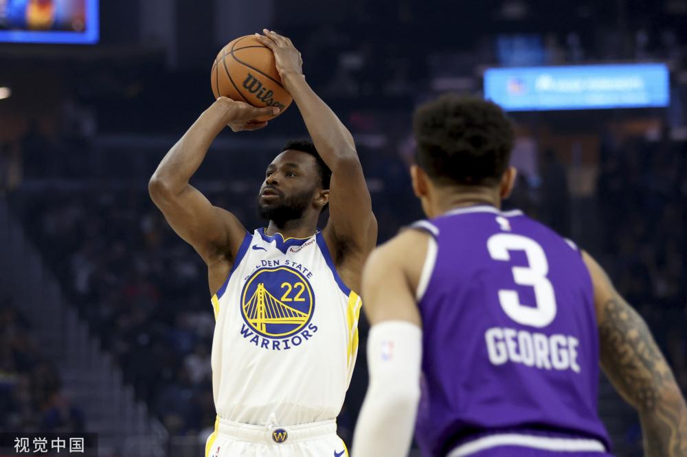 以绝对优势 以绝对优势